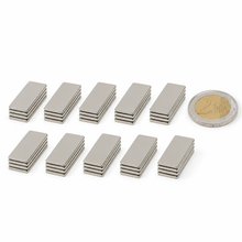 40 zelfklevende neodymium blokmagneten 40 x 12 x 1 mm N45