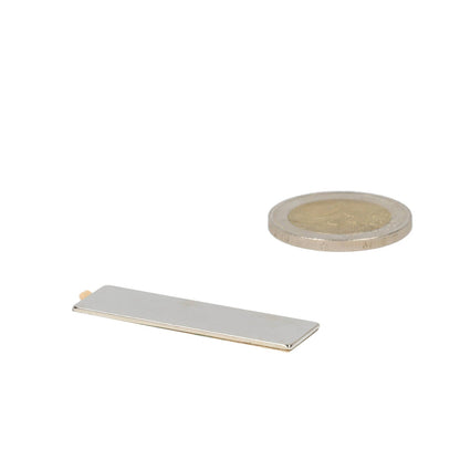 Neodymium Blokmagneet 40 x 12 x 1 mm N45 zelfklevend NiCuNi - Magnetenspecialist Import & Export B.V.