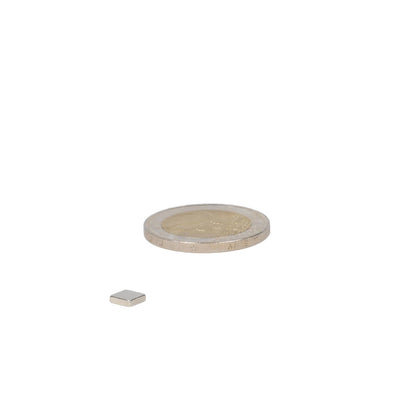 Neodymium Blokmagneet 5 x 5 x 1,5 mm N50 NiCuNi - Magnetenspecialist Import & Export B.V.