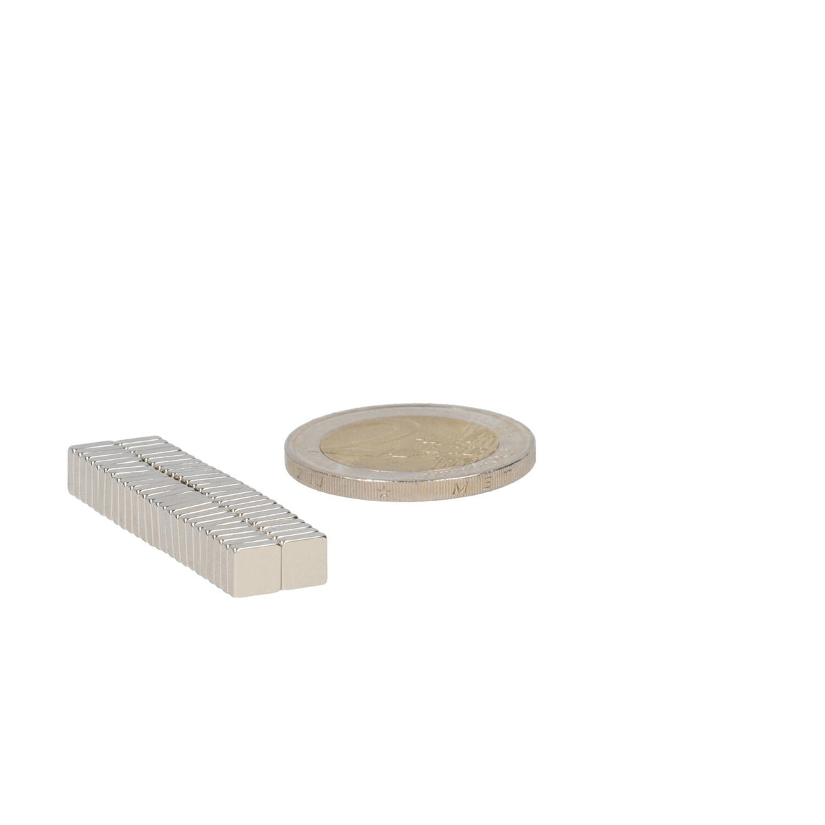 Neodymium Blokmagneet 5 x 5 x 1,5 mm N50 NiCuNi - Magnetenspecialist Import & Export B.V.