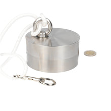 Neodymium Vismagneet Ø100 x 50 mm 500 kg Trekkracht NiCuNi – Set met 25 m Touw, Oogmoer, Bout en Musketon - Magnetenspecialist Import & Export B.V.